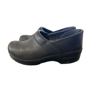 Dansko oiled black clog Sz 38